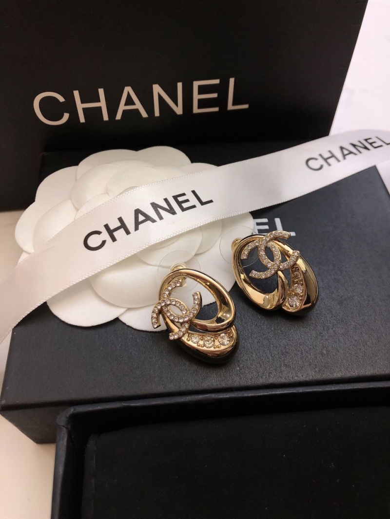 Ch**el earrings
